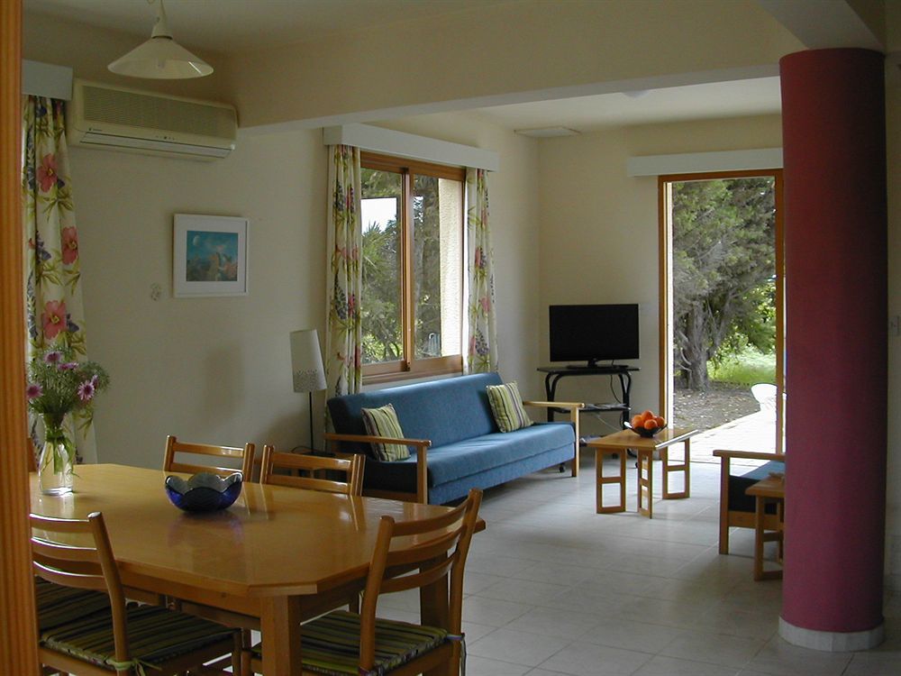 Natura Beach Hotel And Villas Polis エクステリア 写真