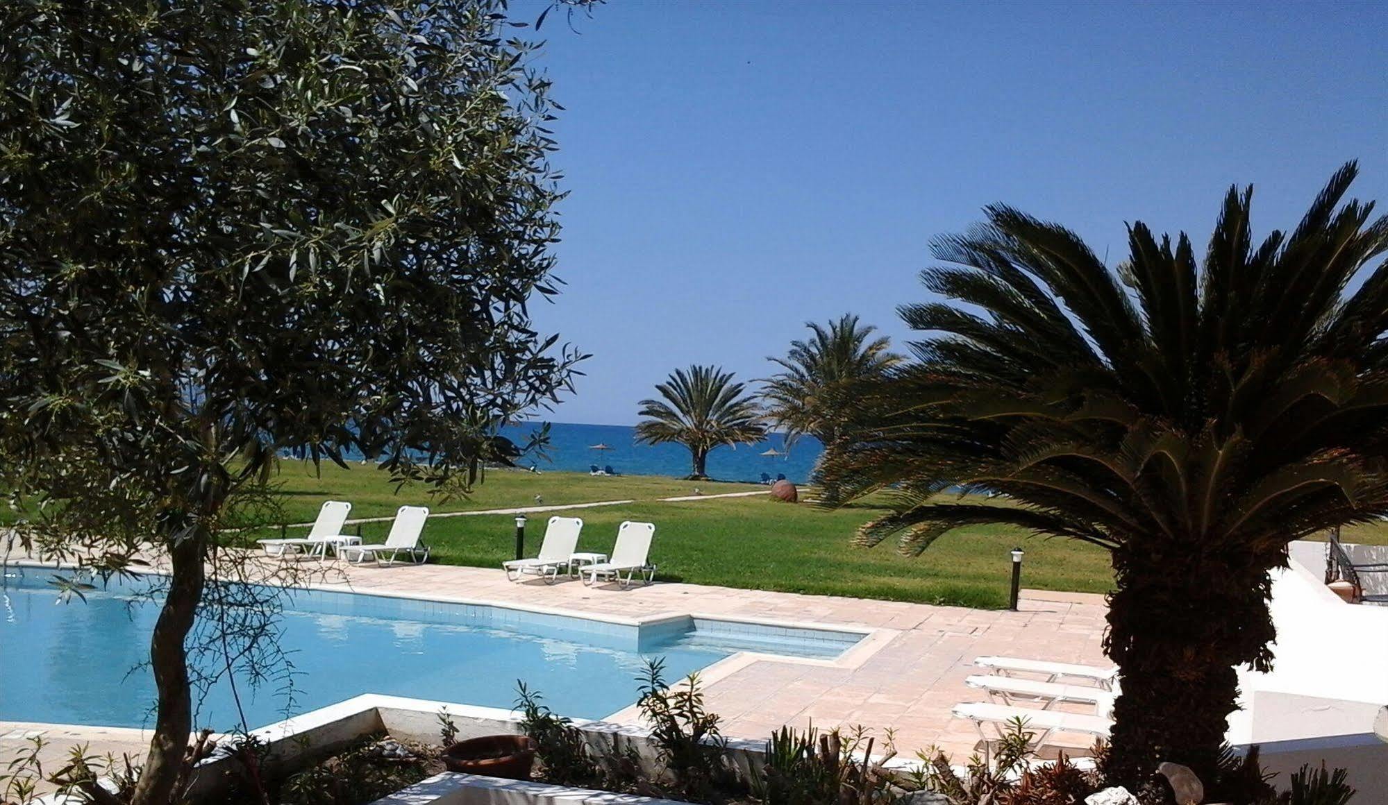 Natura Beach Hotel And Villas Polis エクステリア 写真